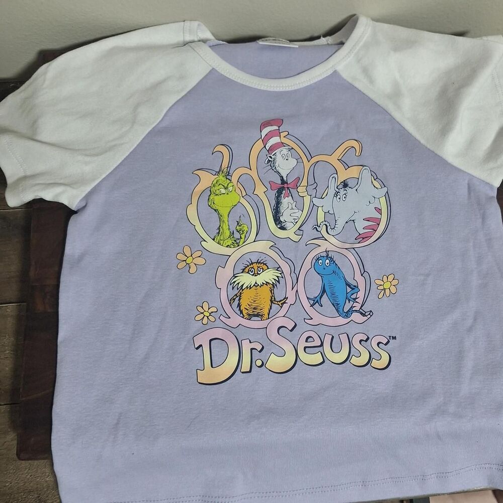Walmart Purple Dr. Seuss T-shirt girls 6/7
